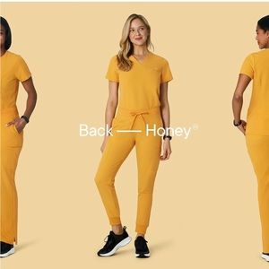 Mandala Scrubs "Honey" Set